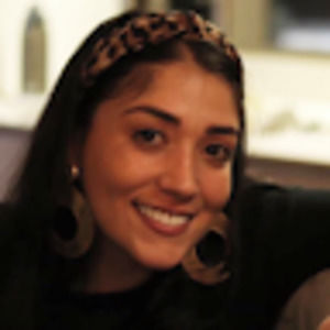 Meet your Posher, Estefania